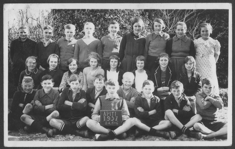 Apiti School 1937